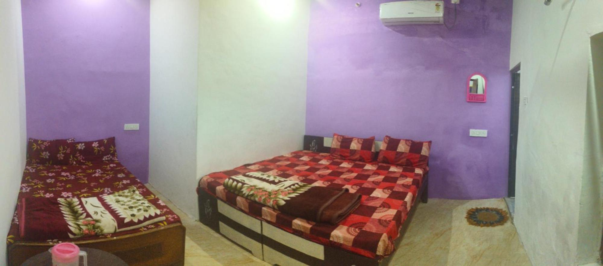 Jay Shree Radhey Home Stay Mathura Exterior foto